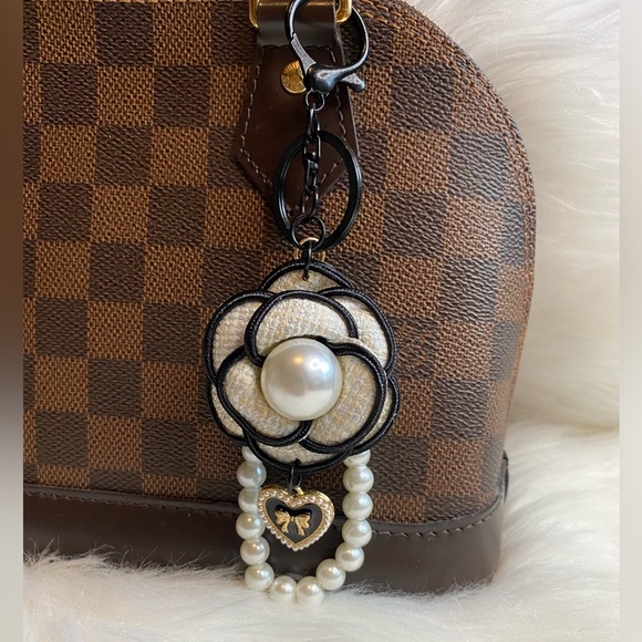 Accessories - Camellia flower Bag Charm Keychain Pearl Strap Beige White Accessories New